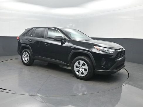 Used 2024 Toyota RAV4 LE image 37