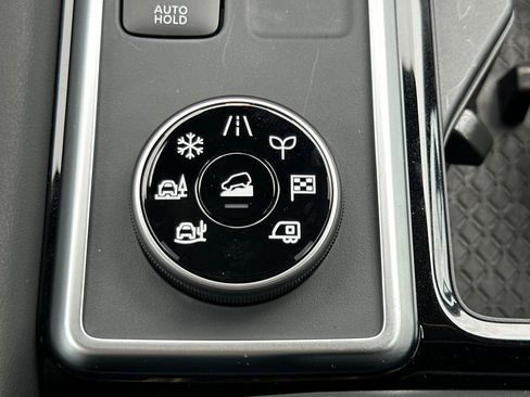 New 2026 Nissan Pathfinder SL AWD/4WD image 28