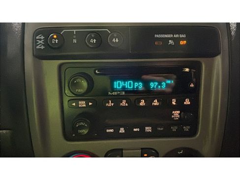 Used 2006 Chevrolet Colorado LT w/ LT Preferred Equipment Group AWD/4WD image 13