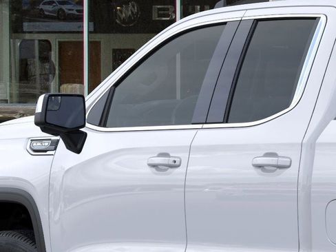 New 2026 GMC Sierra 1500 SLE image 12