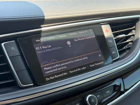 Used 2024 Buick Enclave Essence w/ Technology Package FWD image 30