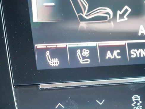 Certified 2024 Audi Q8 e-tron Premium Plus w/ Premium Plus Package AWD/4WD image 26