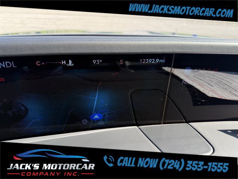 Used 2024 Lincoln Nautilus Reserve w/ Equipment Group 202A AWD/4WD image 29
