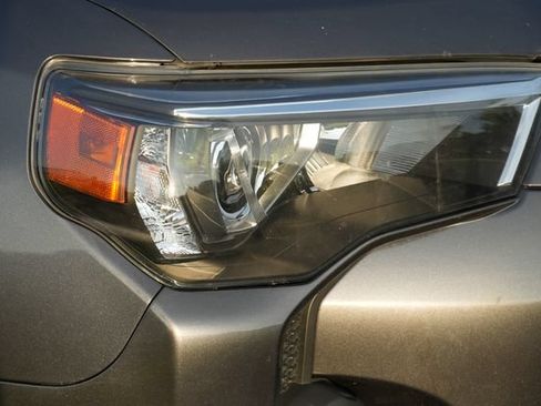 Used 2023 Toyota 4Runner SR5 Premium w/ Moonroof Package RWD image 11