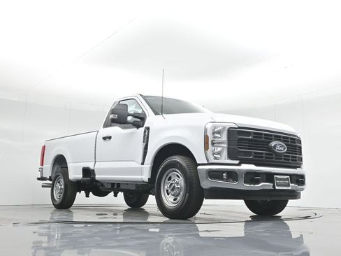 New 2026 Ford F250 XL w/ XL Chrome Package image 46