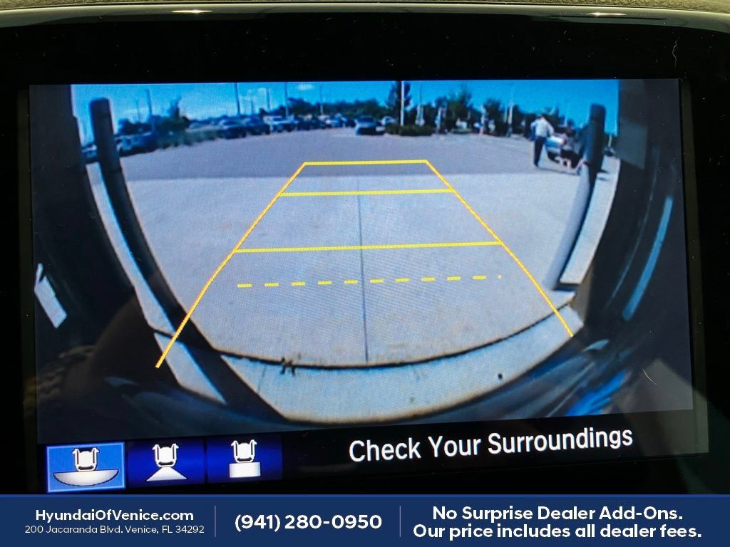 Used 2016 Honda Pilot Touring image 13