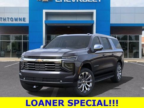 New 2025 Chevrolet Suburban Premier image 6