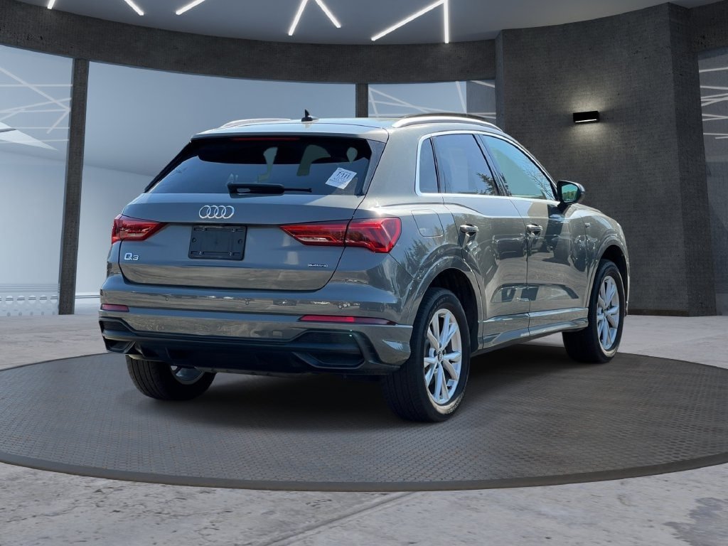 Used 2021 Audi Q3 2.0T Premium Plus w/ Premium Plus Package AWD/4WD image 4