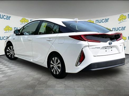Certified 2021 Toyota Prius Prime XLE w/ Carpet Mat Package (TMS) FWD image 4