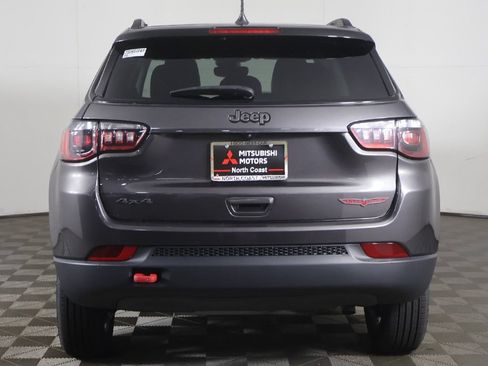 Used 2022 Jeep Compass Trailhawk AWD/4WD image 10
