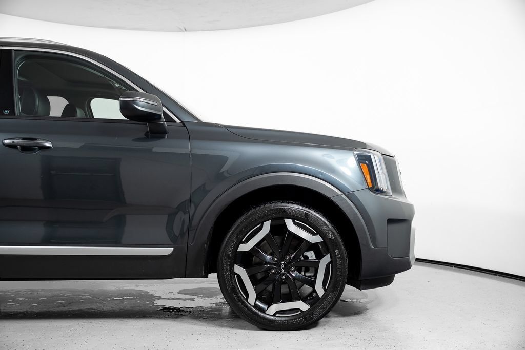 Used 2024 Kia Telluride S w/ S Sunroof Package FWD image 4