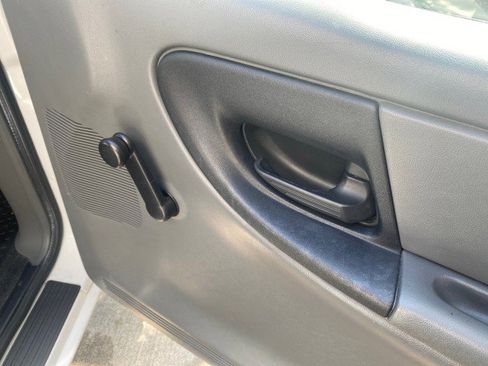 Used 2010 Ford Ranger XL image 93