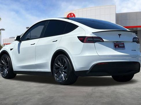 Used 2022 Tesla Model Y Performance AWD/4WD image 6