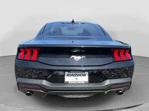 Used 2024 Ford Mustang Coupe RWD image 4