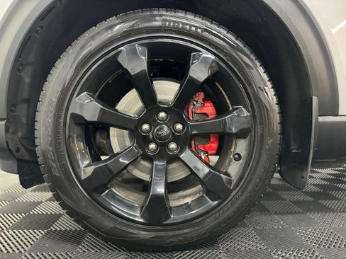 Used 2021 Ford Explorer ST w/ ST Street Pack image 7