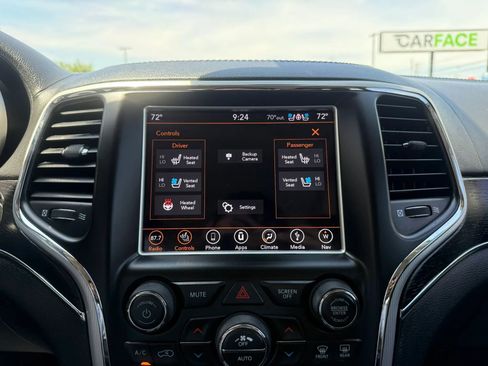 Used 2018 Jeep Grand Cherokee Summit w/ Platinum Series Group AWD/4WD image 37