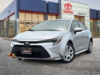 Certified 2025 Toyota Corolla LE FWD video 2