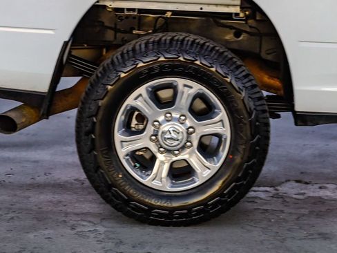 Used 2024 RAM 3500 Big Horn image 12