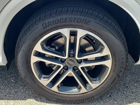 Certified 2025 Audi Q5 Premium w/ Convenience Package AWD/4WD image 10