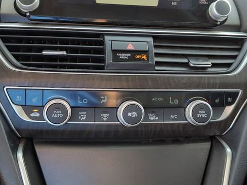 Used 2021 Honda Accord Touring image 19