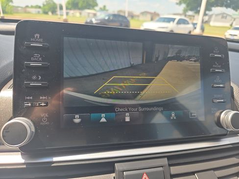 Used 2019 Honda Accord Touring image 21
