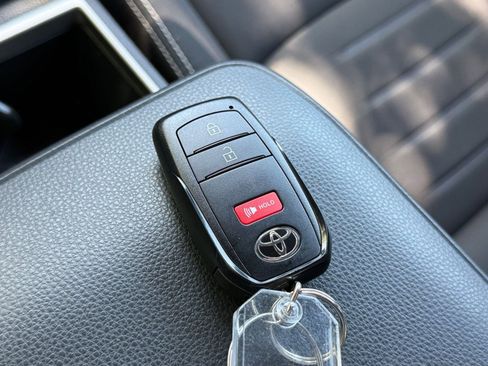 Used 2024 Toyota Tacoma TRD Off-Road image 22