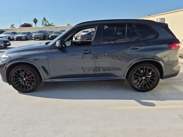 Used 2022 BMW X5 xDrive40i w/ M Sport Package AWD/4WD image 8
