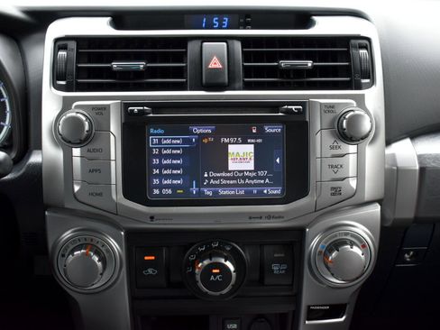 Used 2016 Toyota 4Runner SR5 image 20