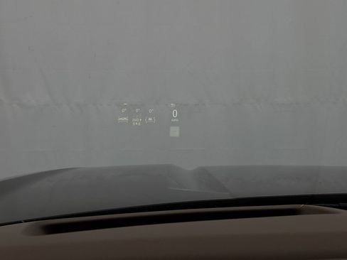 Used 2021 GMC Yukon Denali w/ Denali Premium Package image 11