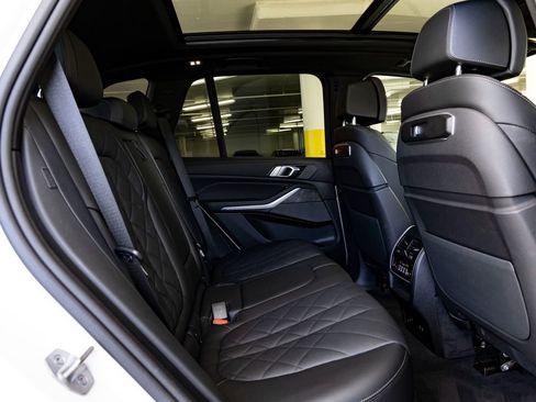 Certified 2025 BMW X5 xDrive40i w/ M Sport Package image 26