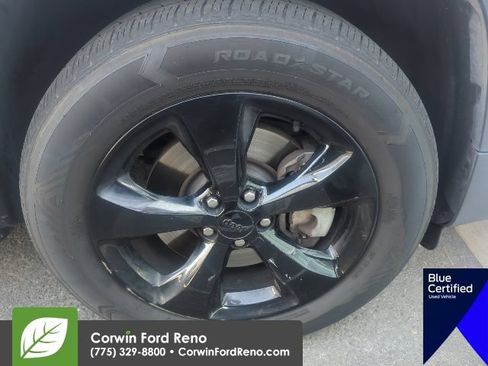 Used 2020 Jeep Cherokee Latitude Plus AWD/4WD image 18