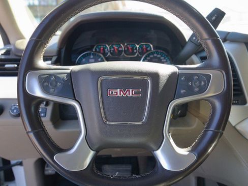 Used 2019 GMC Yukon XL SLE w/ HD Trailering Package image 18