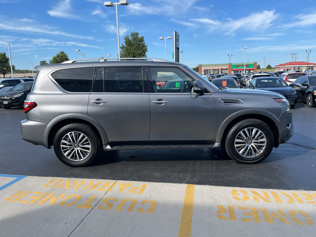 Used 2024 Nissan Armada SL w/ Captain's Chairs Package AWD/4WD image 8