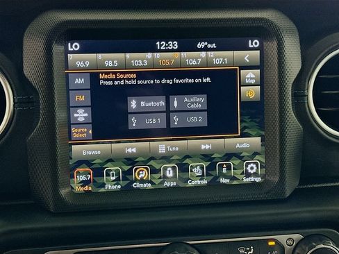 Used 2023 Jeep Wrangler Unlimited Rubicon 4xe w/ Steel Bumper Group AWD/4WD image 21
