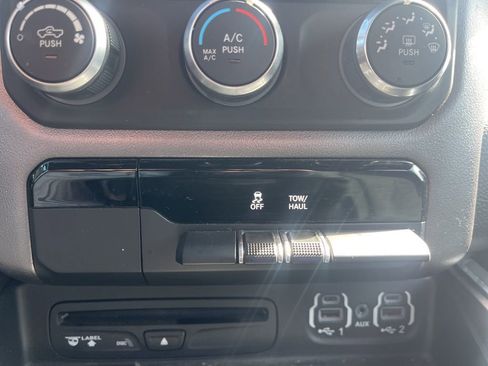 Used 2019 RAM 1500 Big Horn image 24