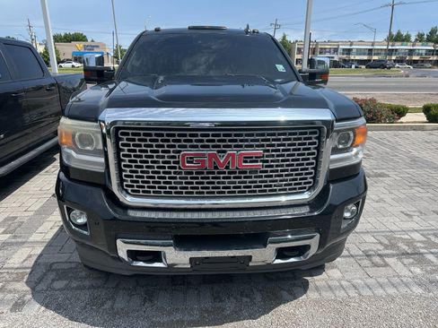 Used 2015 GMC Sierra 2500 Denali w/ Duramax Plus Package AWD/4WD image 4