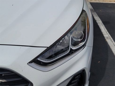 Used 2018 Hyundai Sonata SEL w/ Tech Package 02 image 12