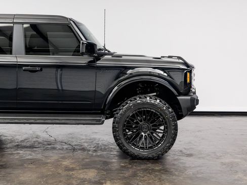 Used 2025 Ford Bronco Outer Banks AWD/4WD image 21