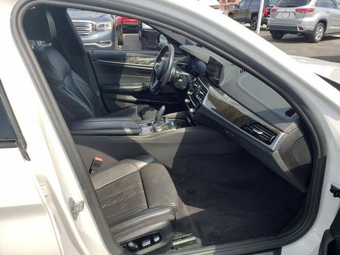 Used 2019 BMW M550i xDrive image 15