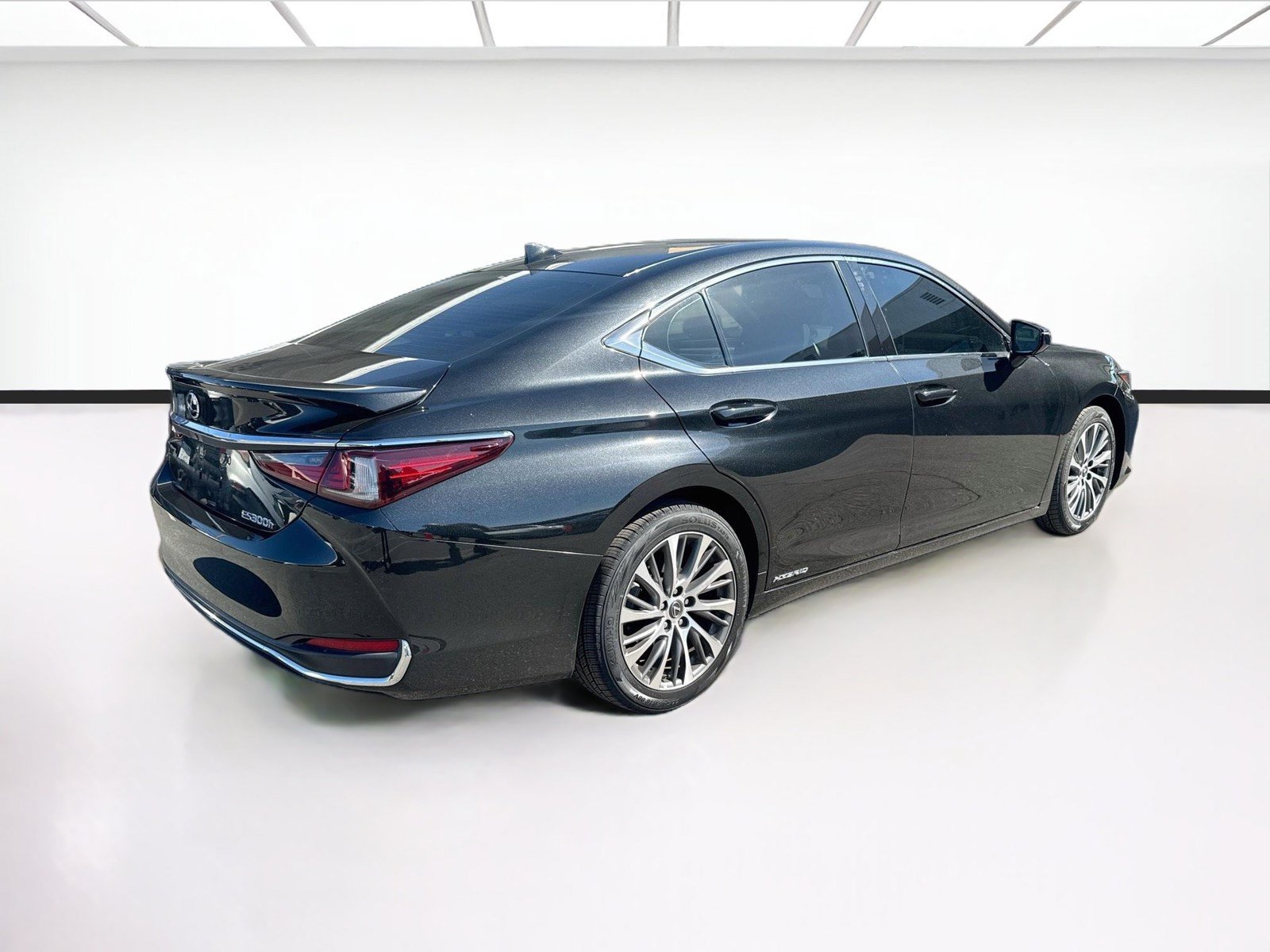 Used 2021 Lexus ES 300h w/ Premium Package FWD image 4