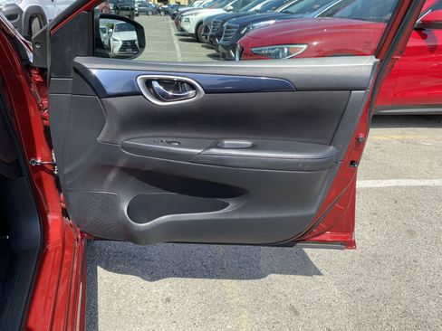 Used 2019 Nissan Sentra SR FWD image 24
