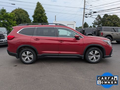Used 2024 Subaru Ascent Premium w/ Convenience Package AWD/4WD image 3