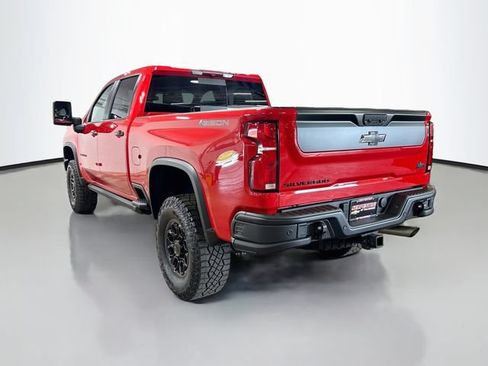 Used 2024 Chevrolet Silverado 2500 ZR2 w/ ZR2 Bison Edition AWD/4WD image 8