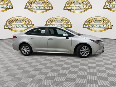 Used 2024 Toyota Corolla LE FWD image 4