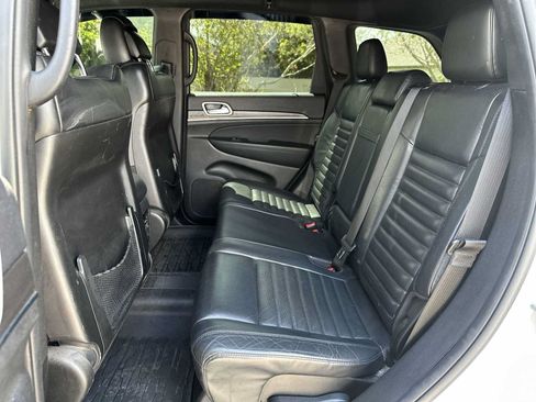 Used 2018 Jeep Grand Cherokee Limited RWD image 17