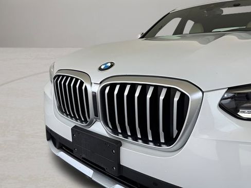 Used 2024 BMW X3 xDrive30i w/ Premium Package AWD/4WD image 2