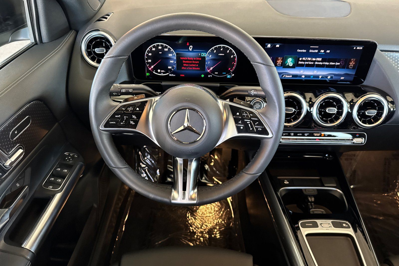 Used 2026 Mercedes-Benz GLA 250 4MATIC image 17