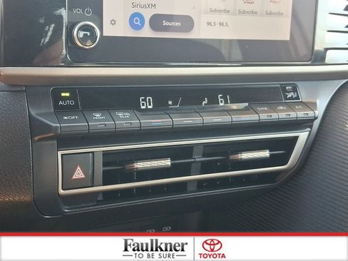 Certified 2025 Toyota Camry SE FWD image 15