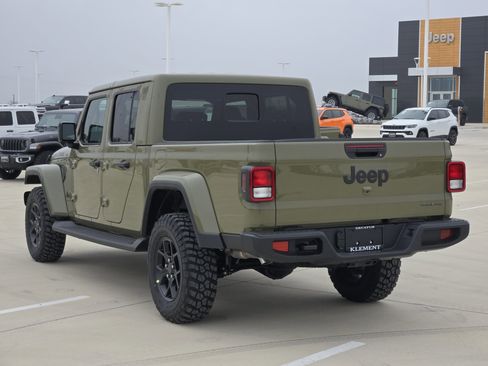 New 2026 Jeep Gladiator Sport image 4