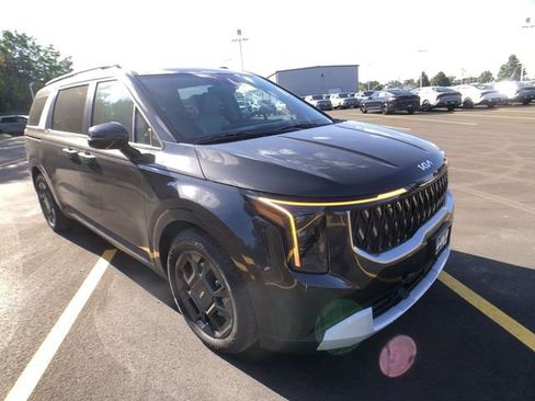 New 2026 Kia Carnival EX image 1